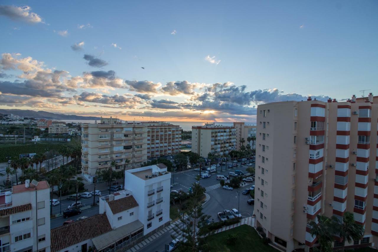 Faro 77 *